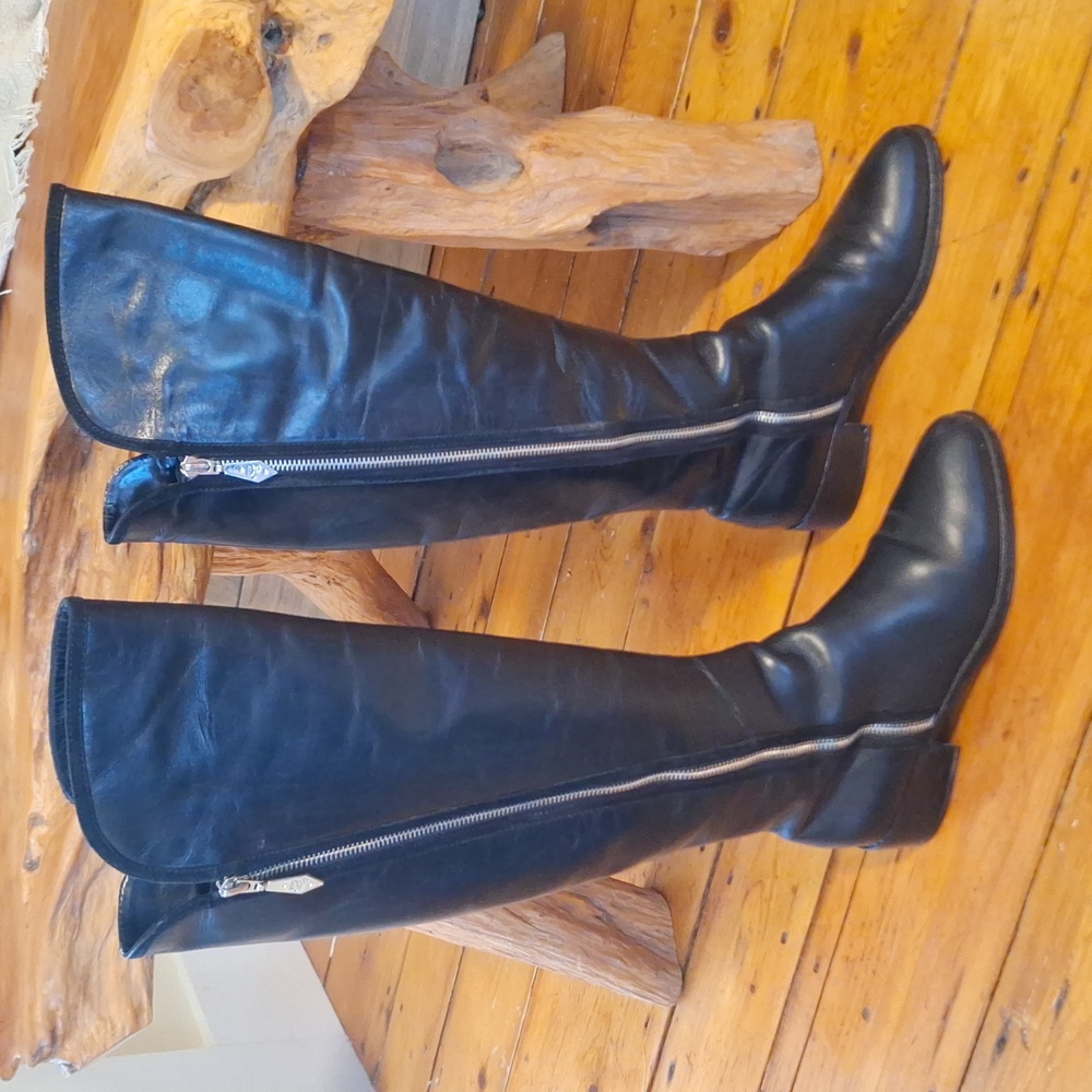 Donald Pliner Black Calf Leather Over Knee Double Zipper Classic Capsule Boots